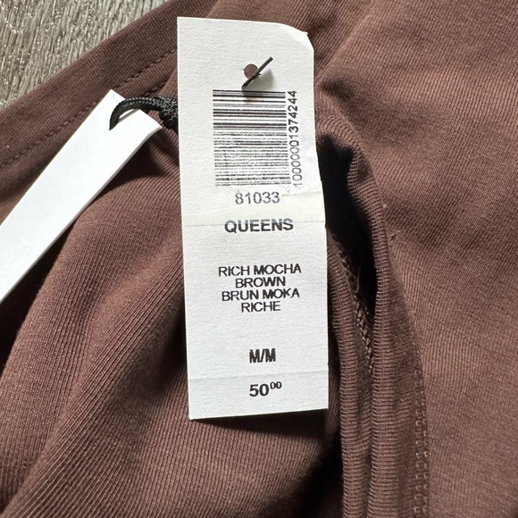 NWT- TNA by Aritzia Queens dress - Picture 6 of 12